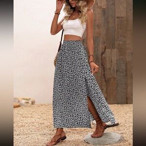Boho black floral print slit thigh maxi skirt